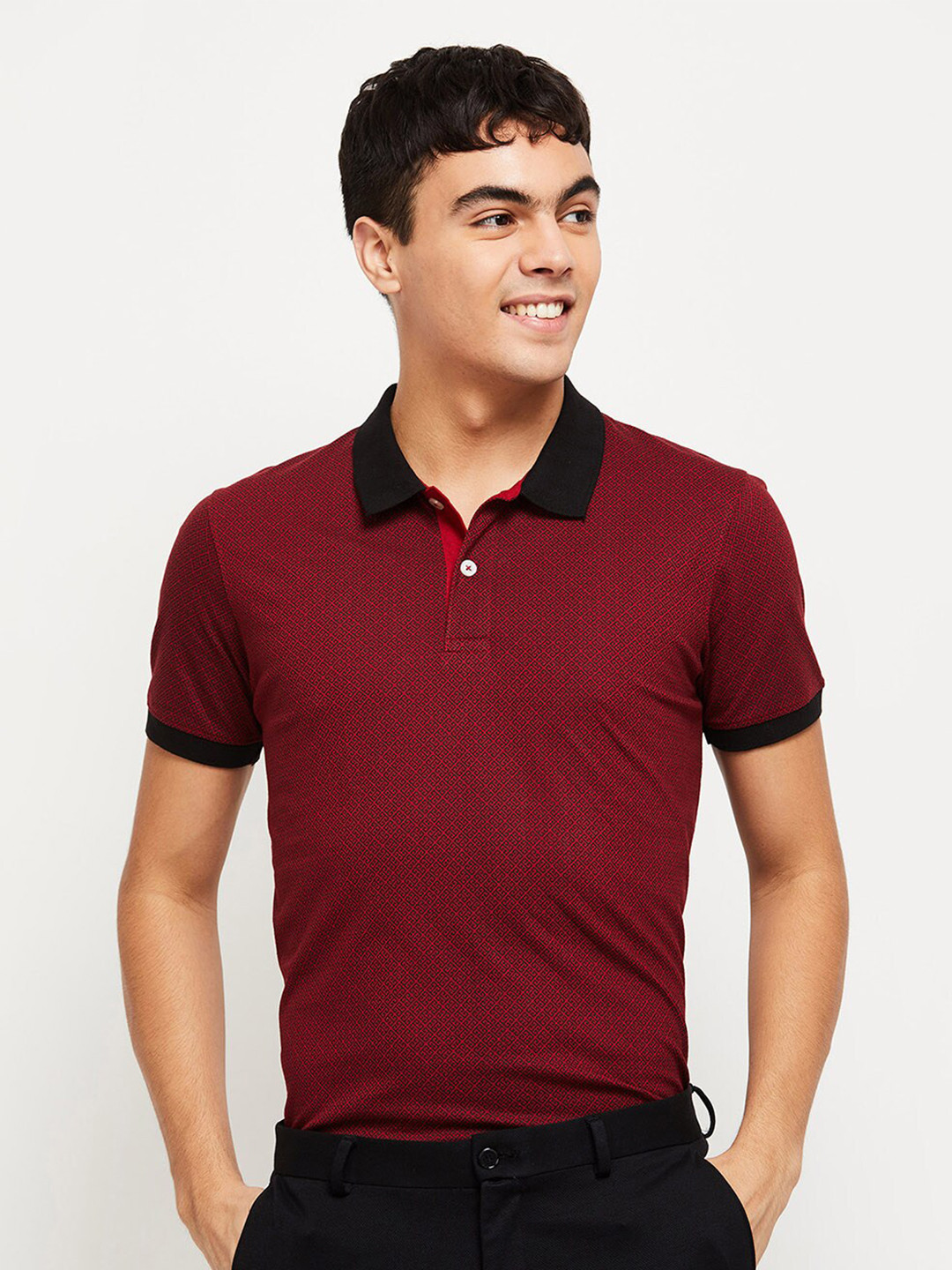 

max Men Red Printed Polo Collar T-shirt
