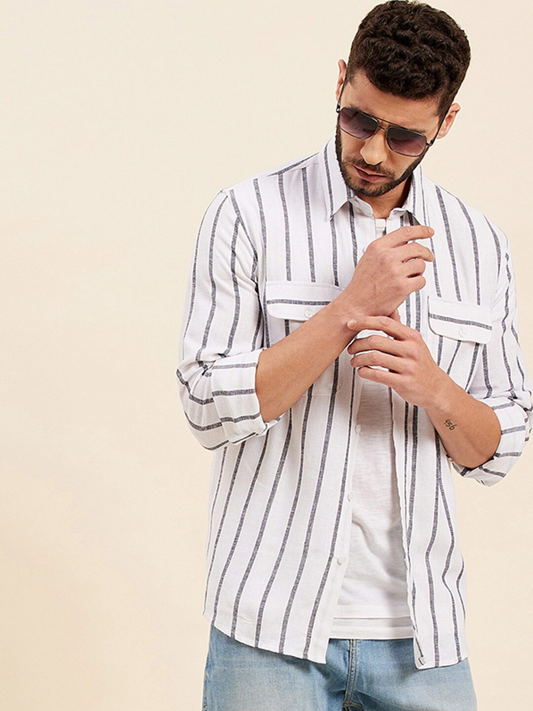 

MASCLN SASSAFRAS Men White Striped Casual Shirt