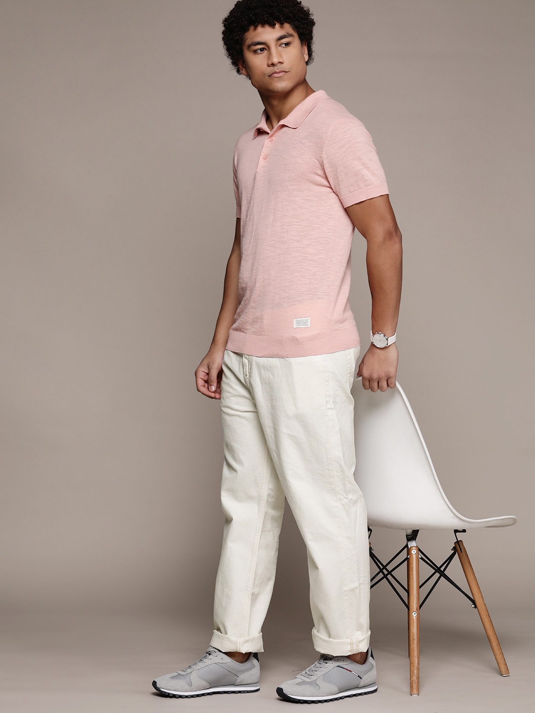 

Calvin Klein Jeans Men Pure Cotton Straight Fit Stretchable Jeans, White