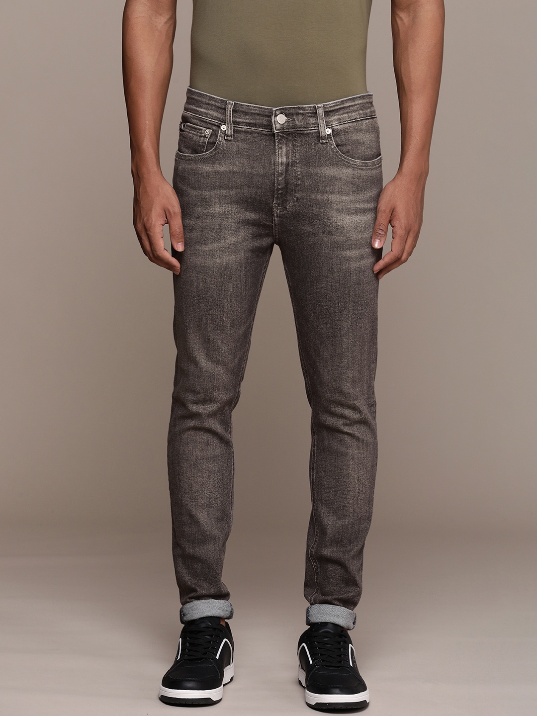 

Calvin Klein Jeans Men Skinny Fit Light Fade Stretchable Jeans, Grey