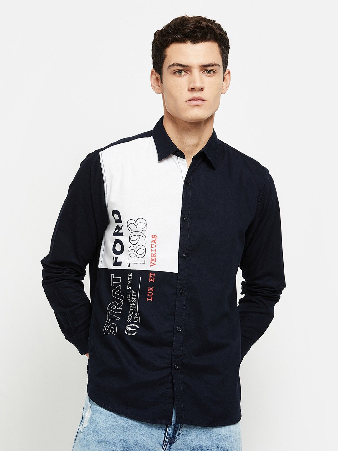 

max Men Navy Blue Slim Fit Printed Casual Shirt