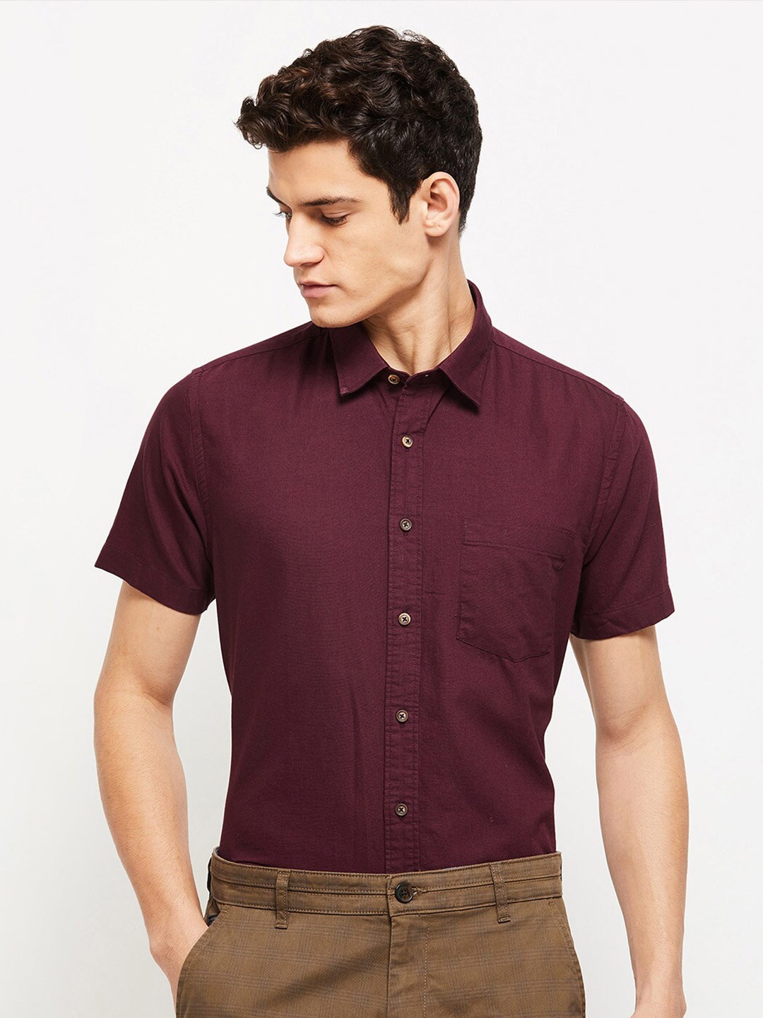 

max Men Maroon Cotton Slim Fit Casual Shirt