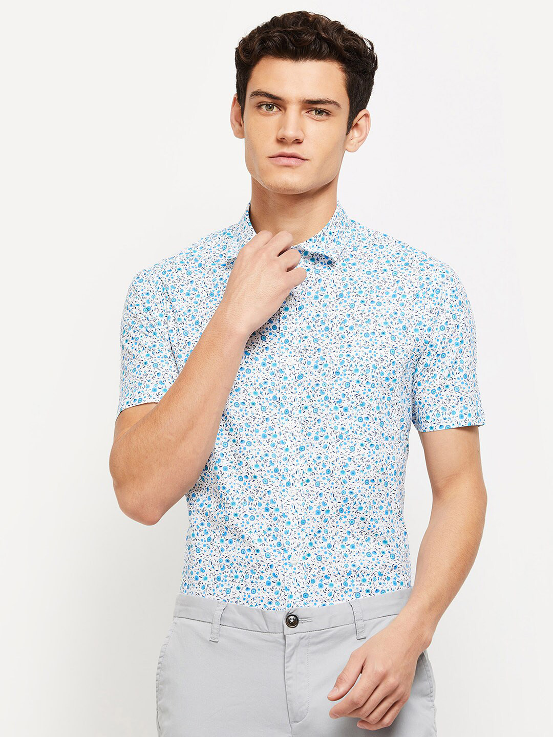 

Max Men White Floral Printed Casual Shirt