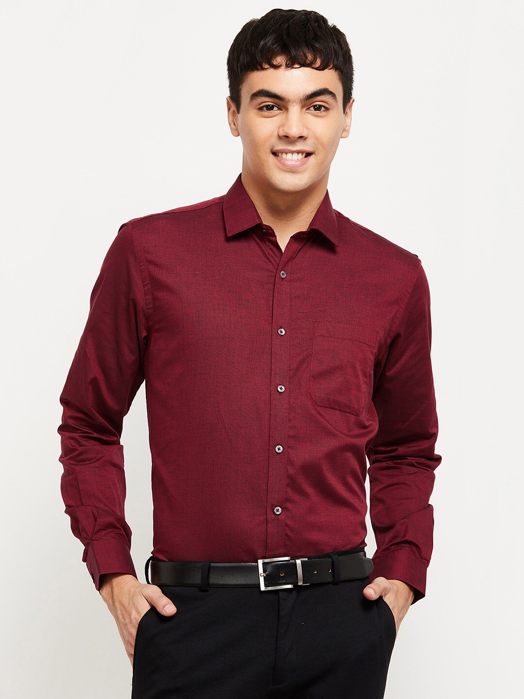 

max Men Red Slim Fit Cotton Formal Shirt