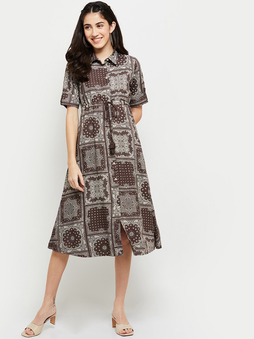 

Max Women Brown & White Printed Midi Dresses