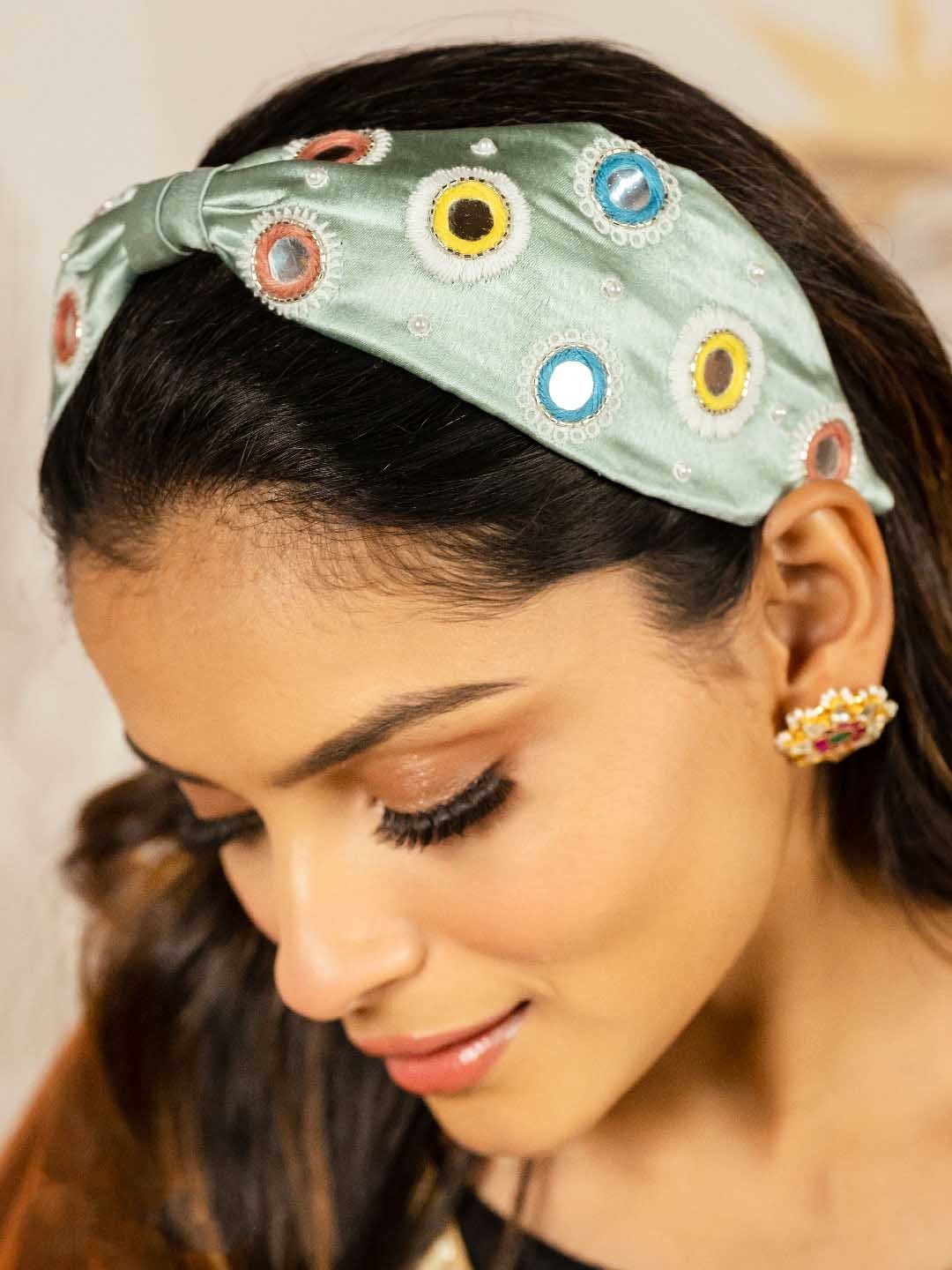 

HAIR DRAMA COMPANY Women Green & White Embellished Hairband