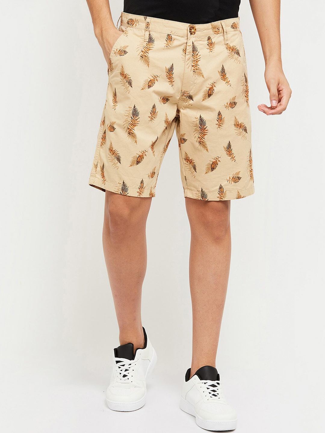 

max Men Khaki Conversational Printed Slim Fit Cotton Shorts