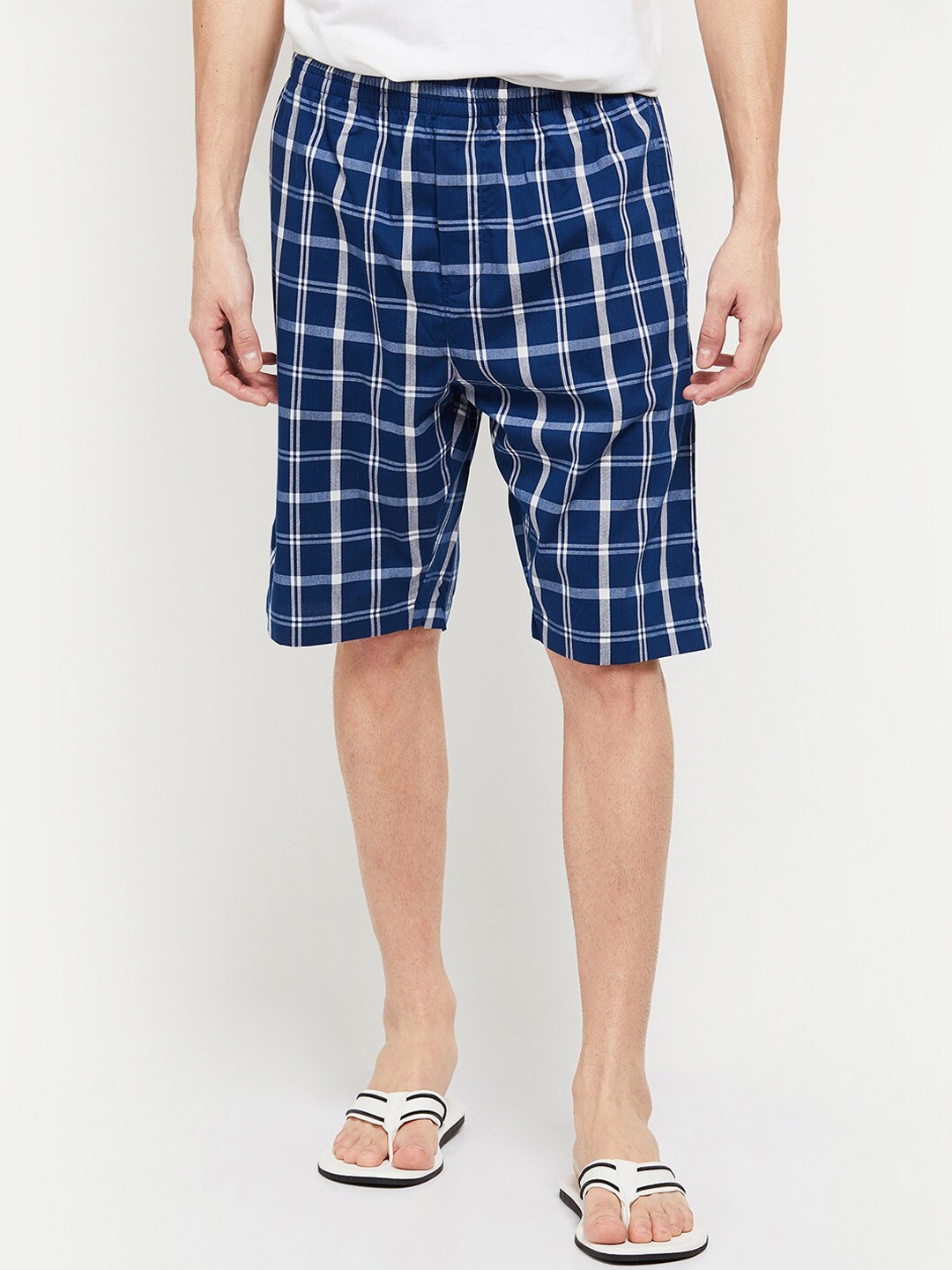 

max Men Blue Checked Shorts