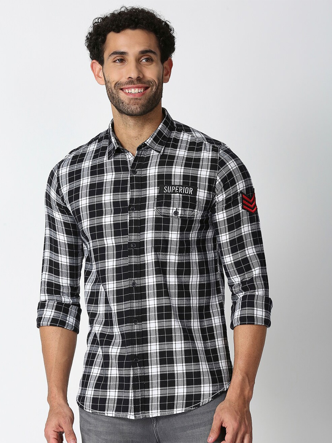 

Solemio Men Black Slim Fit Checked Cotton Casual Shirt