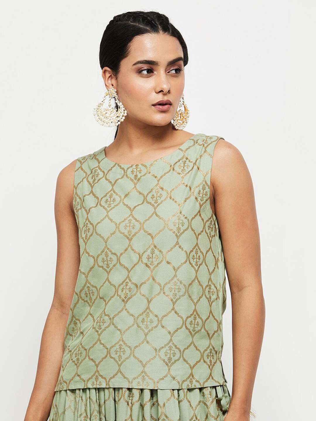 

max Women Green & Gold Toned Geometric Print Sleeveless Top