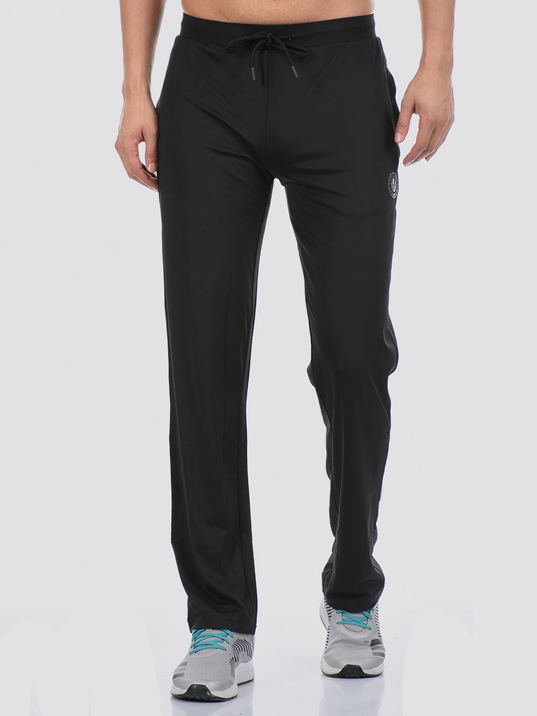 

Cloak & Decker by Monte Carlo Men Black Solid Track Pants