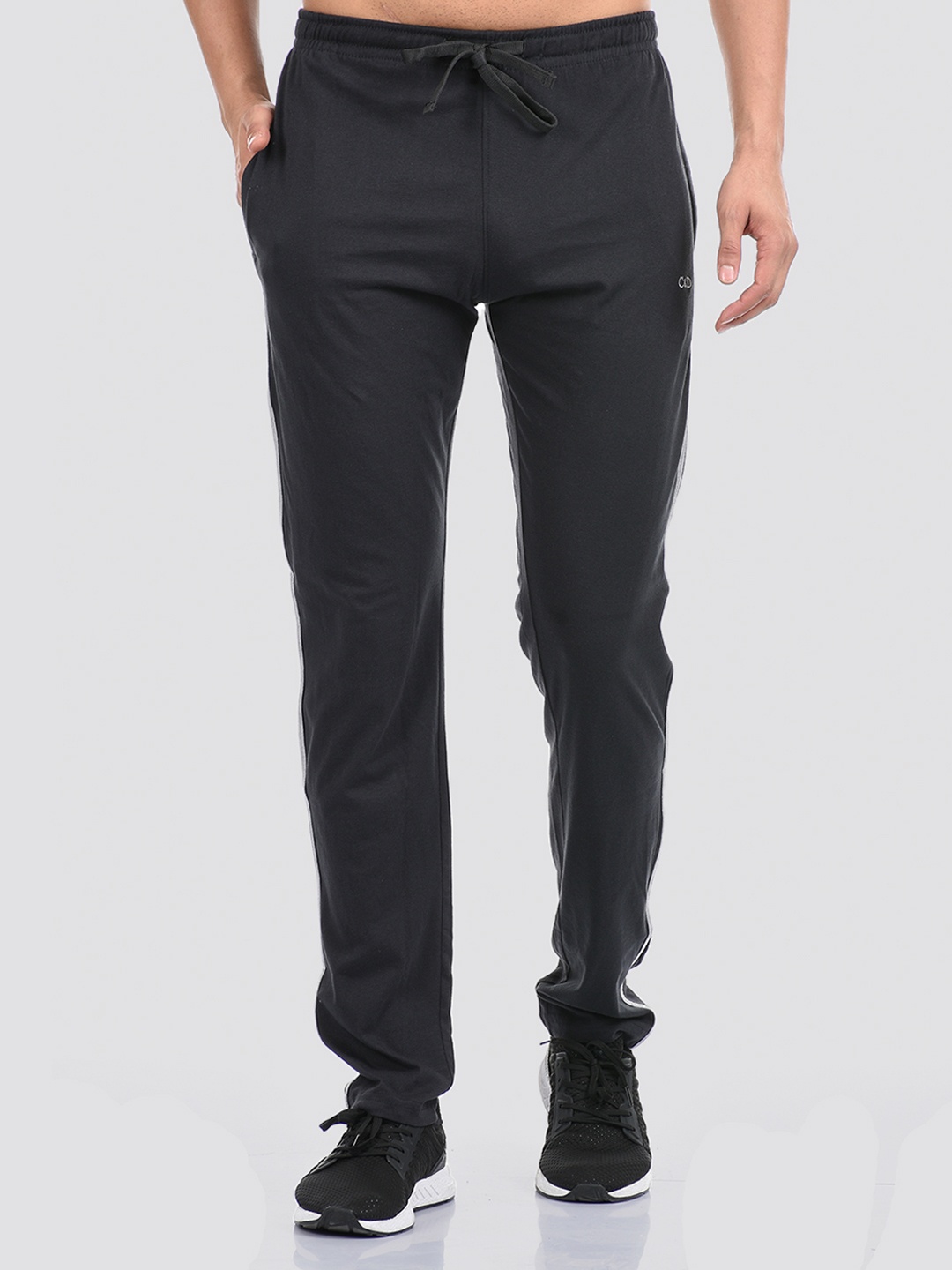 

Cloak & Decker by Monte Carlo Men Grey Solid Track Pant