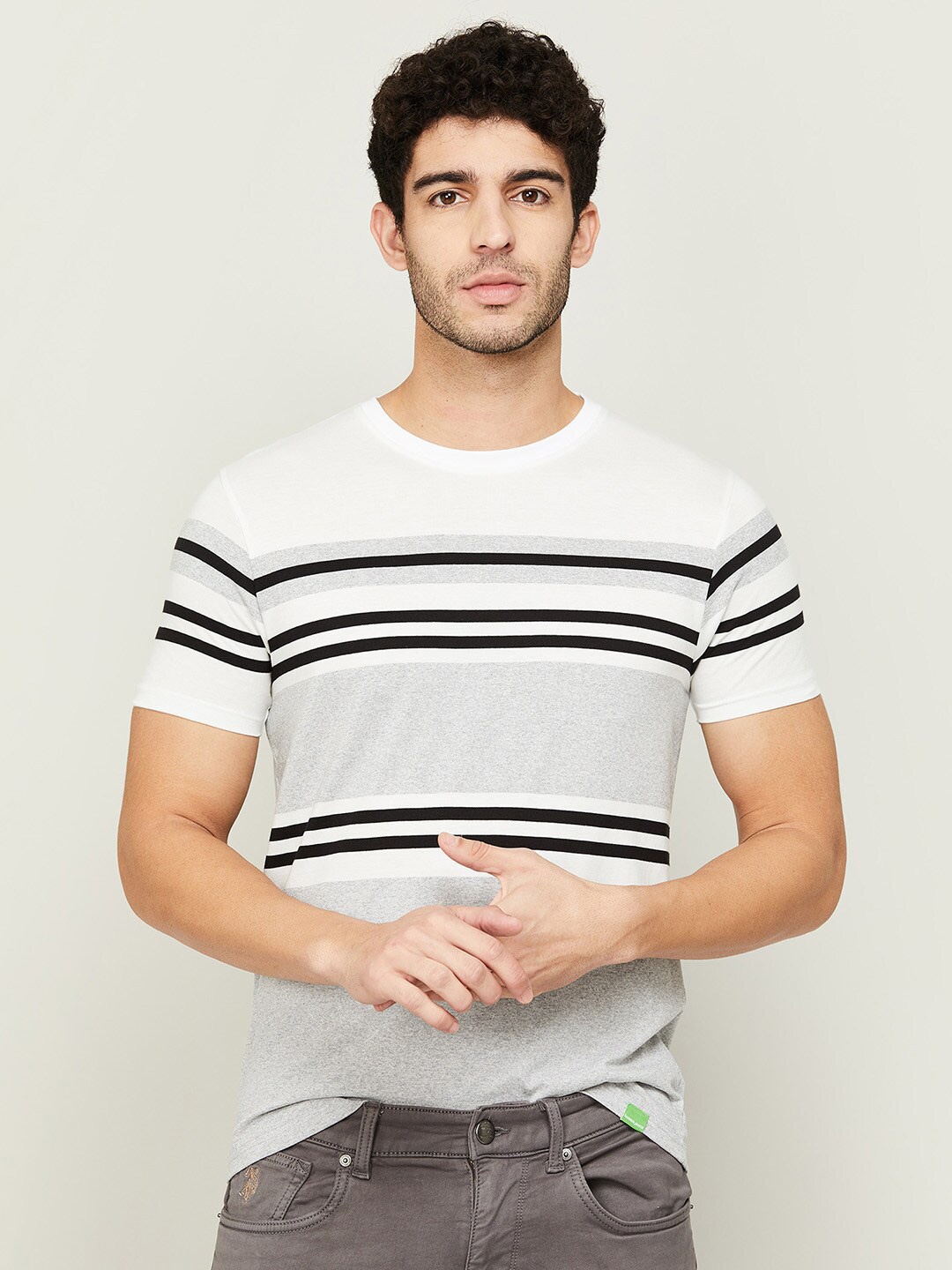 

Bossini Men Grey Melange & Black Striped Pure Cotton Slim Fit T-shirt