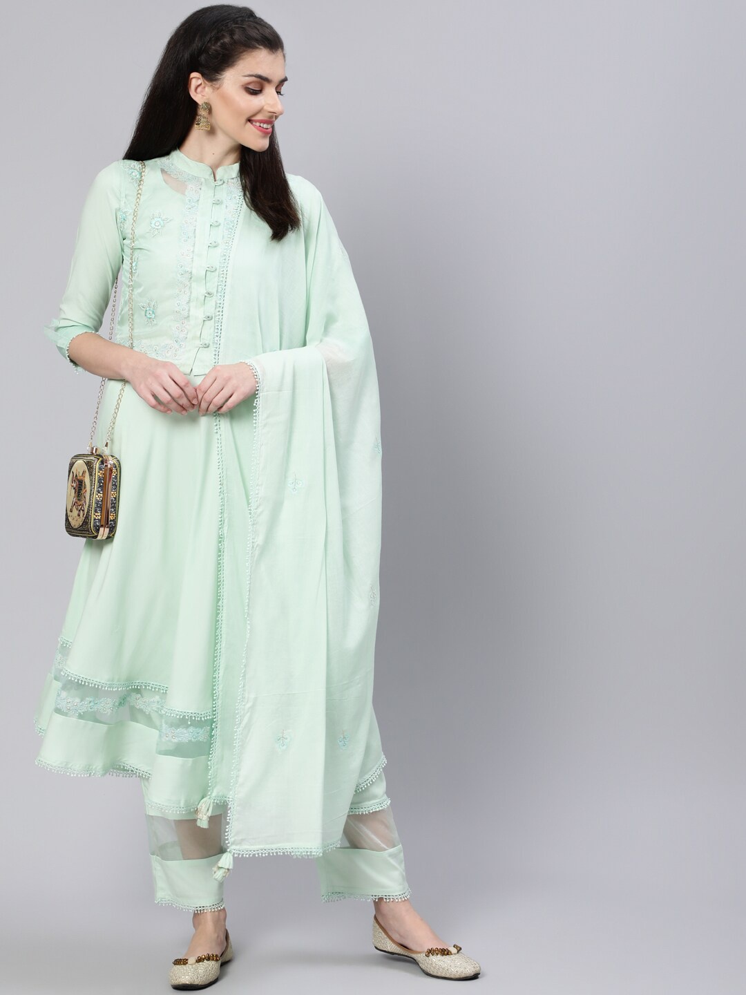 

AASI - HOUSE OF NAYO Women Green Embroidered Empire Kurti With Trouser & Dupatta