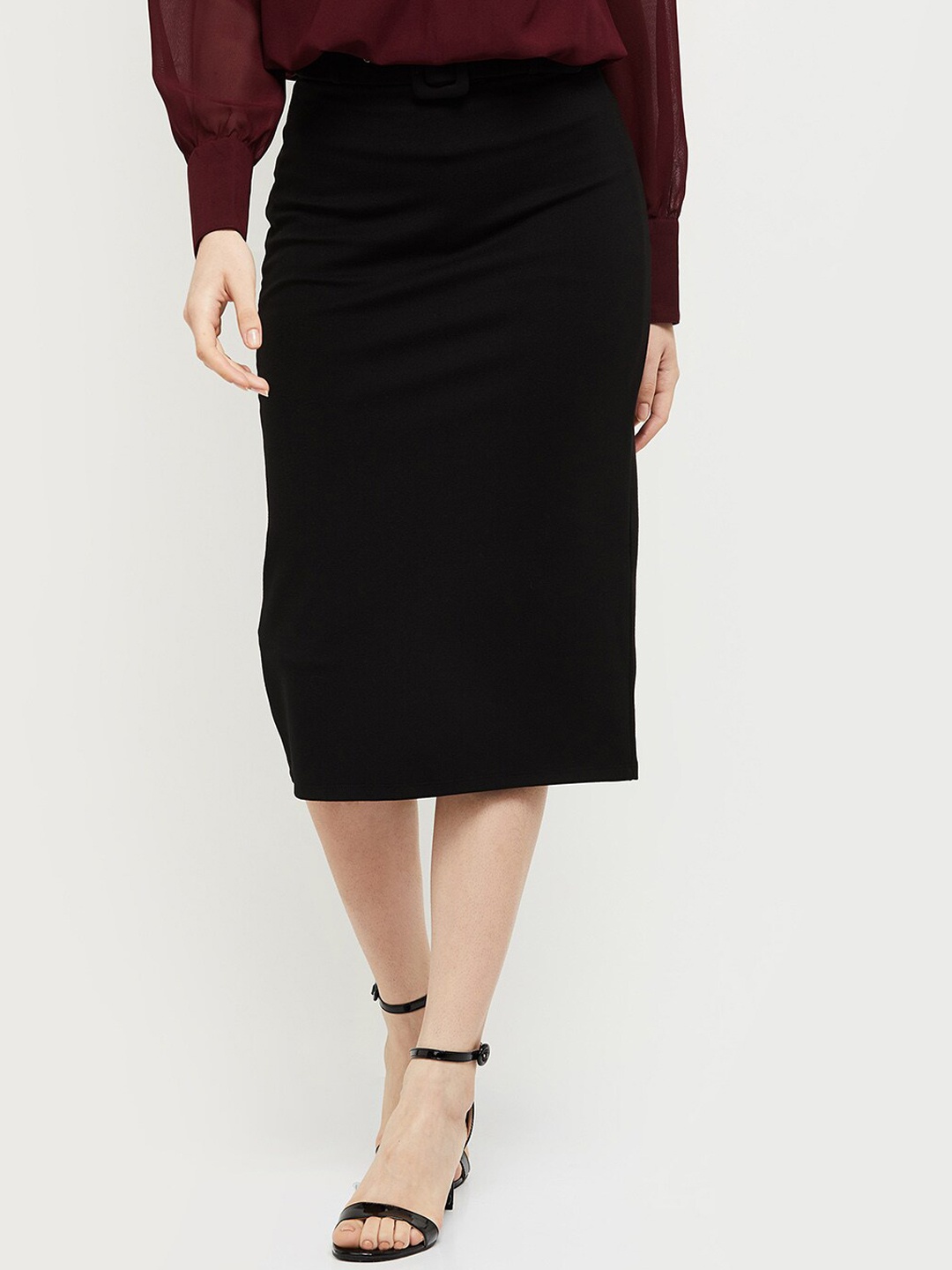 

max Women Black Solid Knee-Length Cotton Skirt