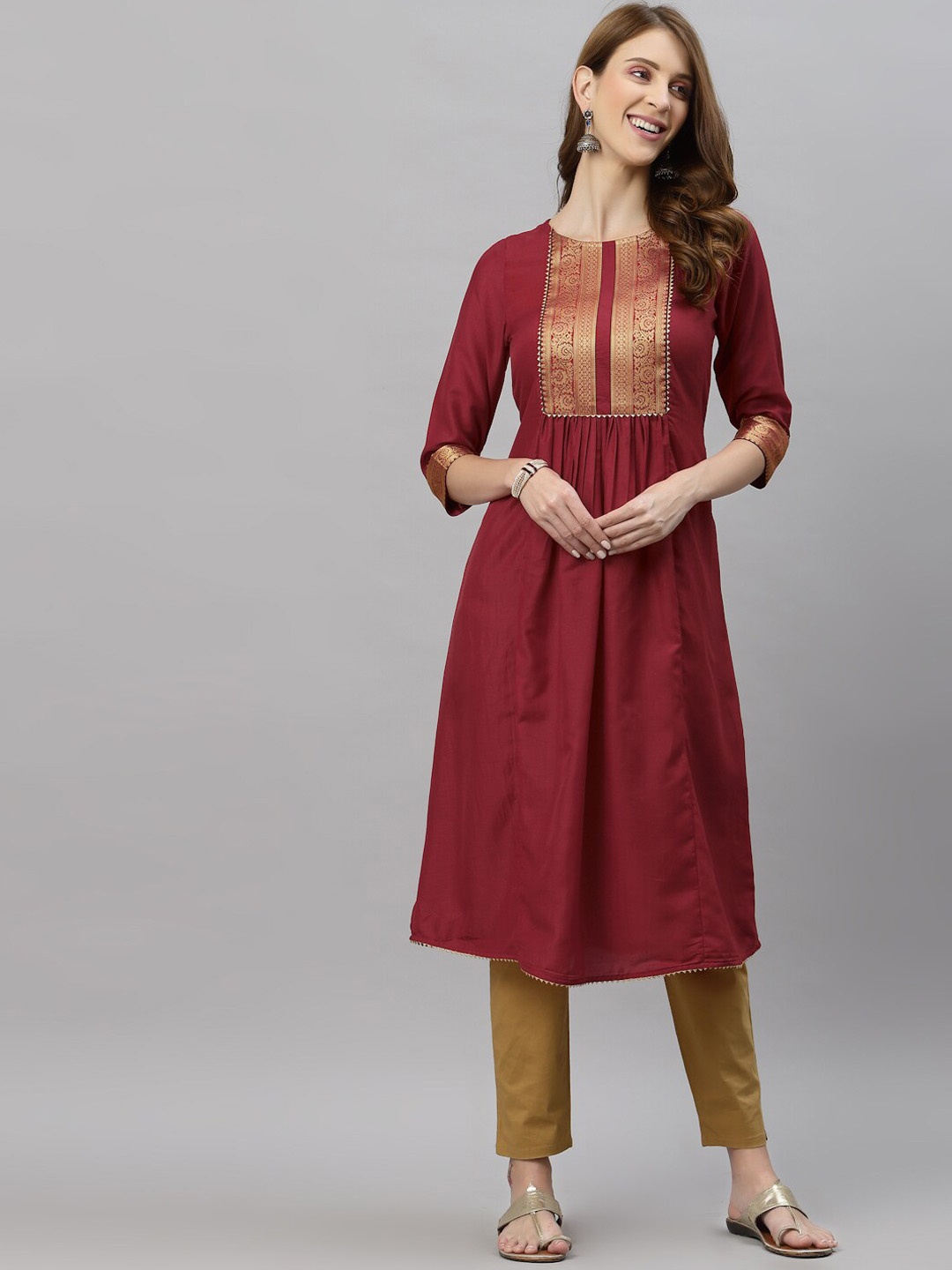 

SKYLEE Women Red Ethnic Motifs Kurta