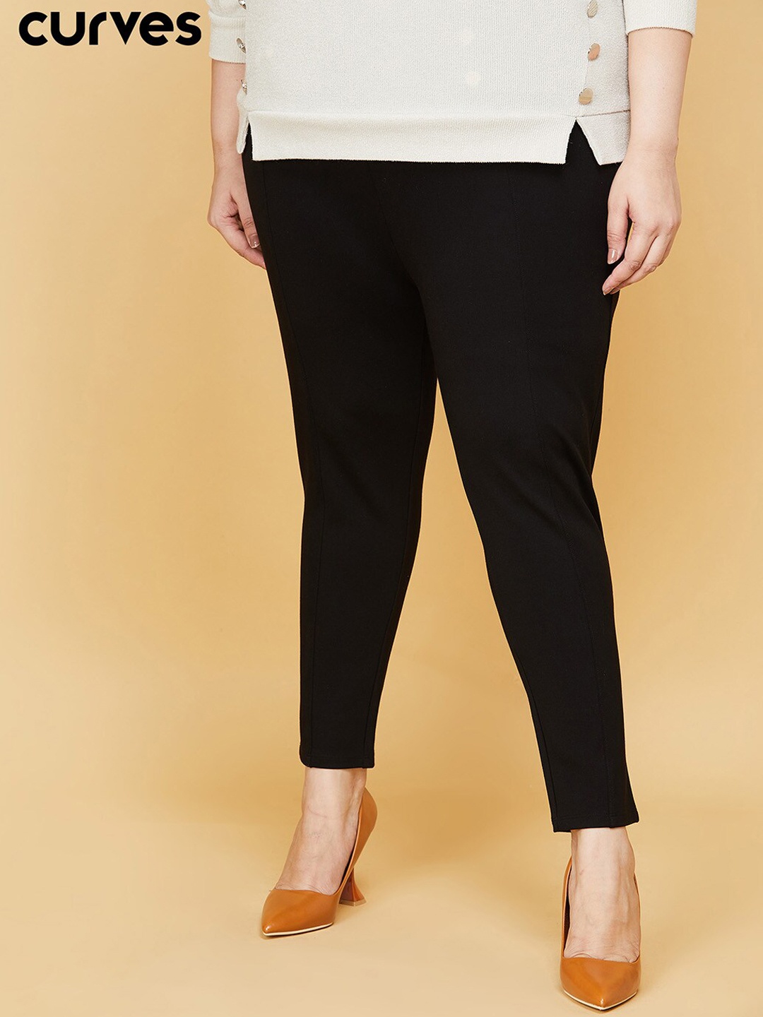 

max Women Black Trousers