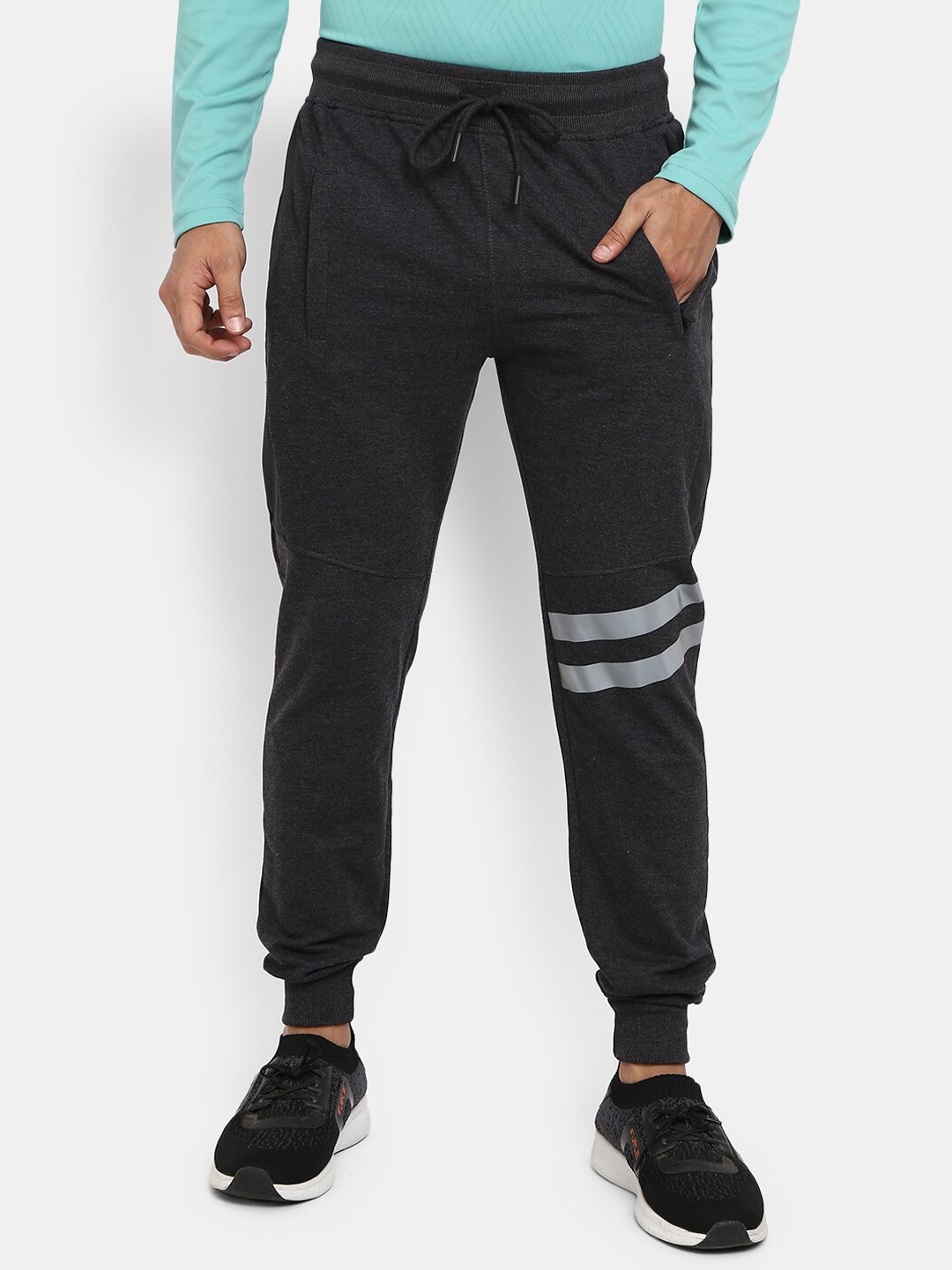 

V-Mart Men Grey Melange Solid Joggers