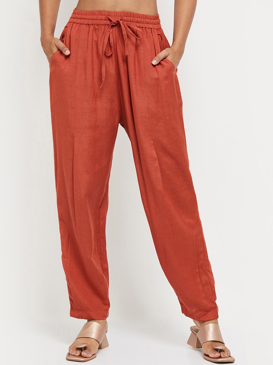 

max Women Rust Solid Trousers