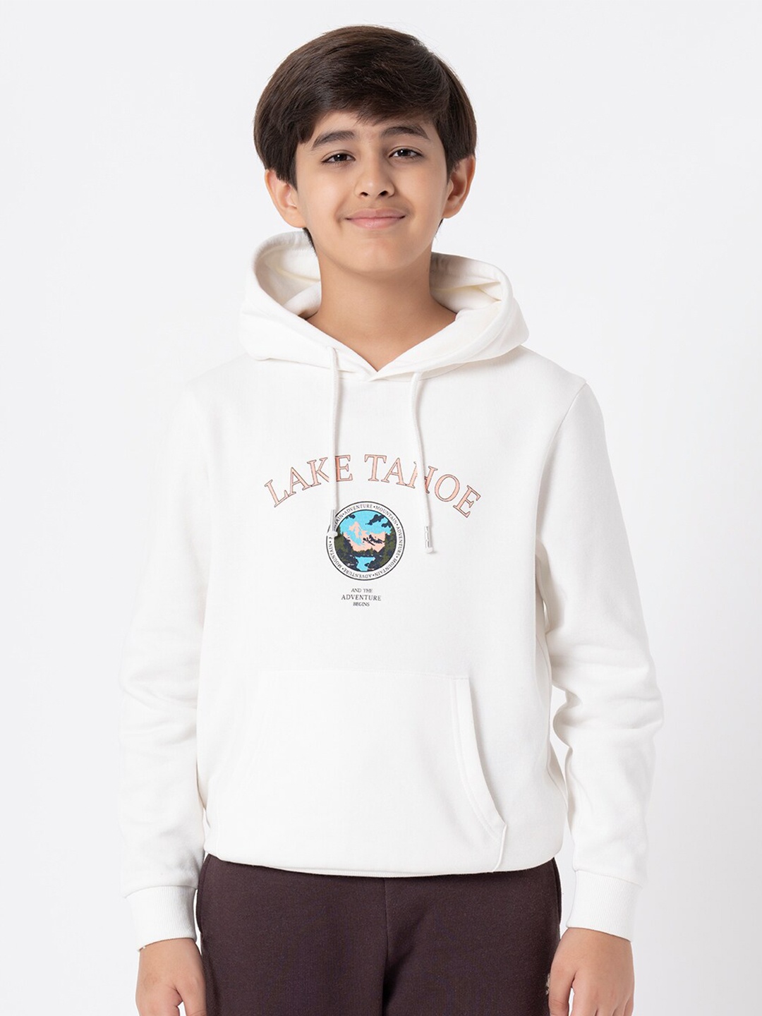 

Red Tape Unisex Kids Off White Printed Hooded Sweatshirt
