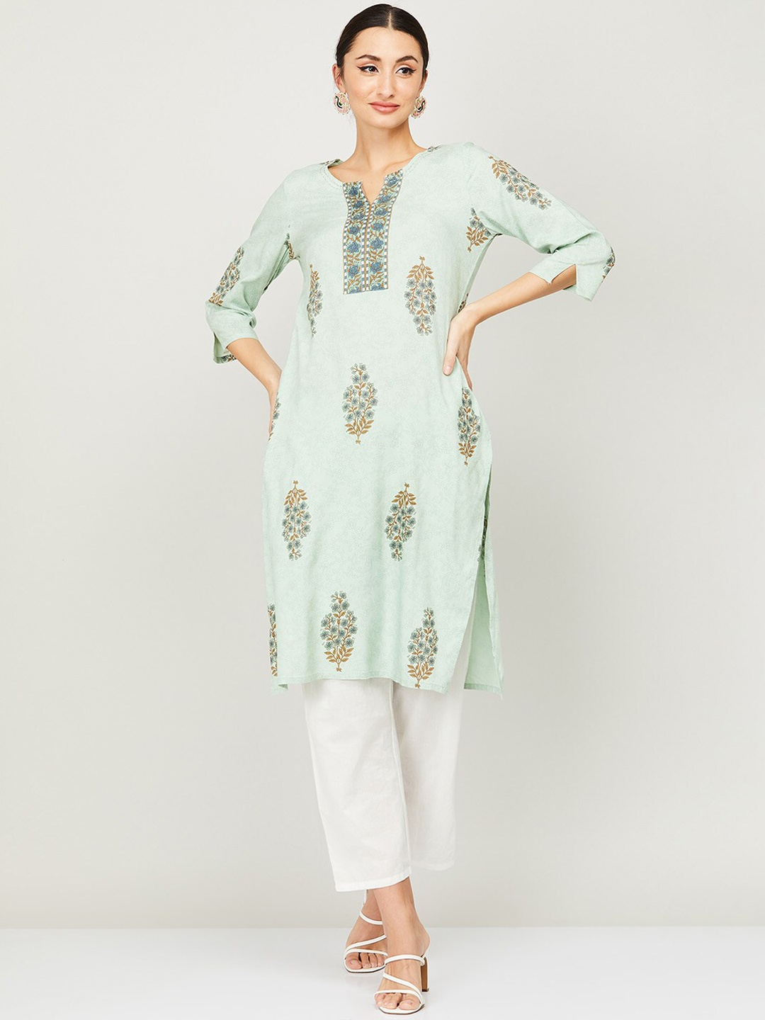 

Melange by Lifestyle Women Green Floral Embroidered Kurta