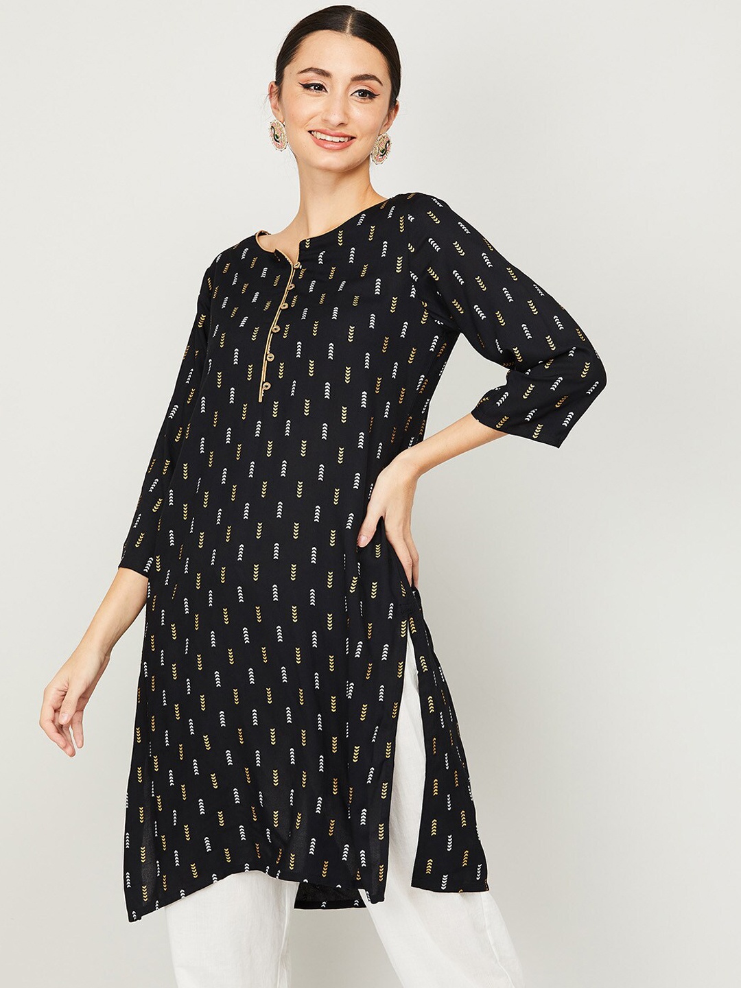 

Melange by Lifestyle Women Black Thread Work Kurta