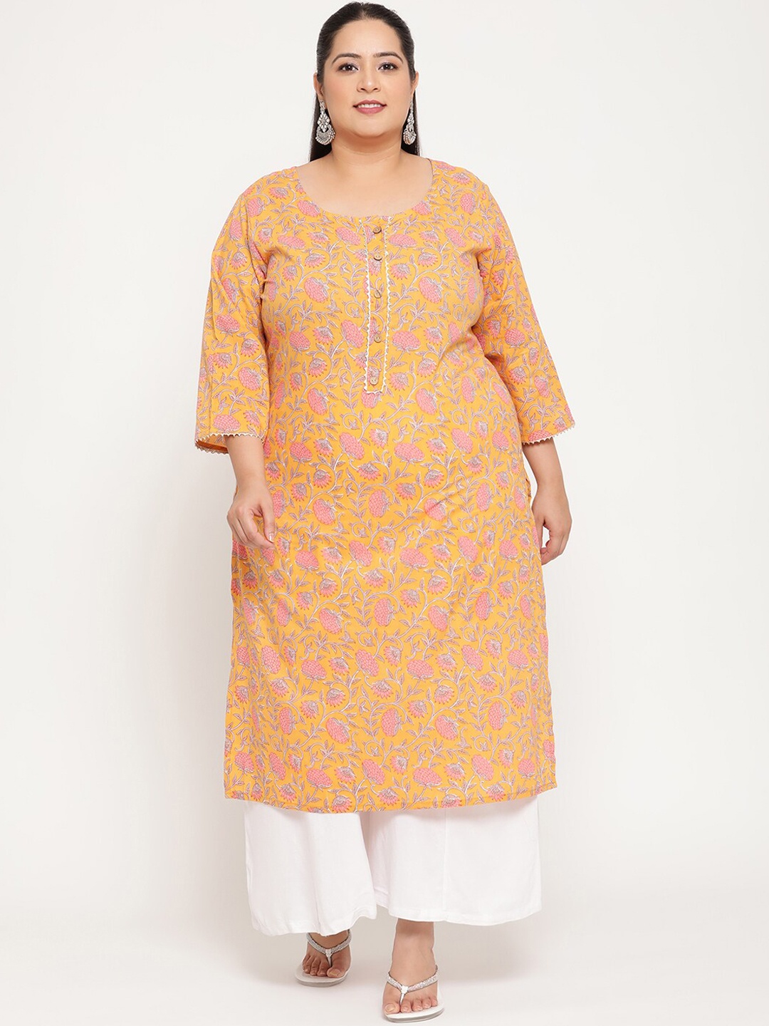 

Sringam Women Yellow Floral Printed Regular Sleeves Kurta