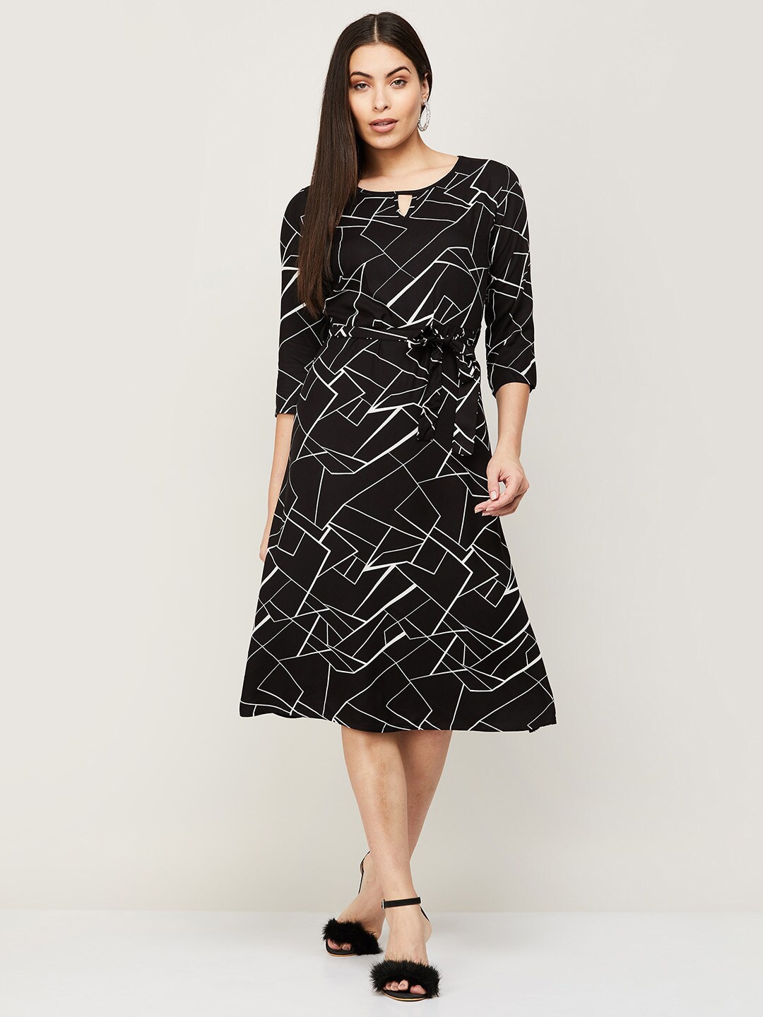 

CODE by Lifestyle Black Viscose rayon Keyhole Neck Dress