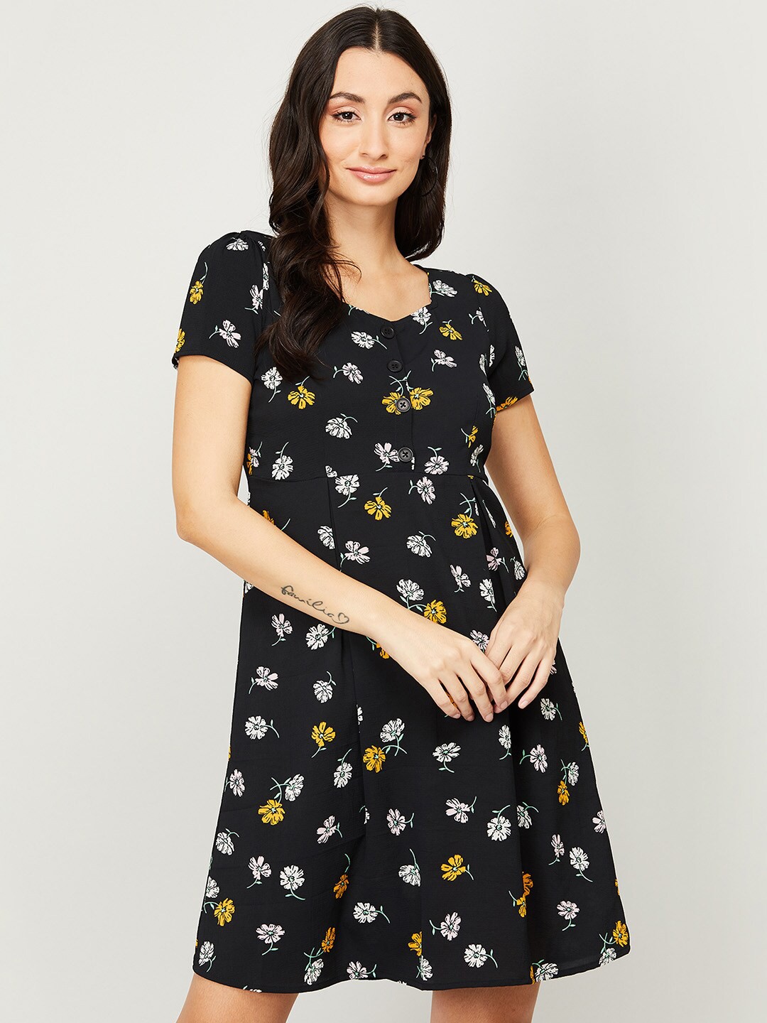 

Fame Forever by Lifestyle Women Black Floral Empire Dress