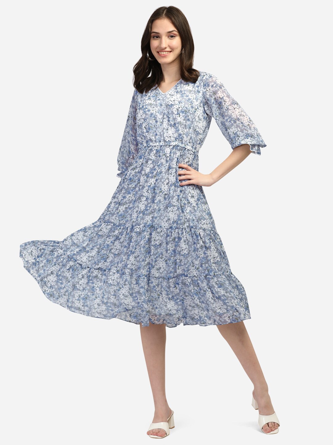 

Fbella Blue & White Floral Georgette Dress