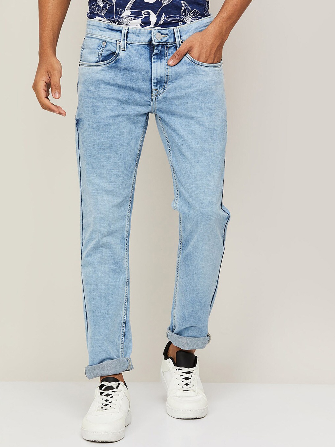 

Fame Forever by Lifestyle Men Blue Straight Fit Heavy Fade Jeans