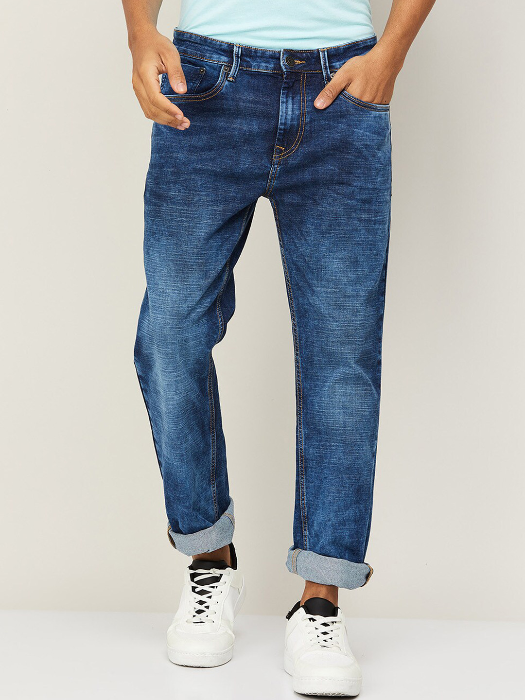

Fame Forever by Lifestyle Men Blue Straight Fit Light Fade Jeans