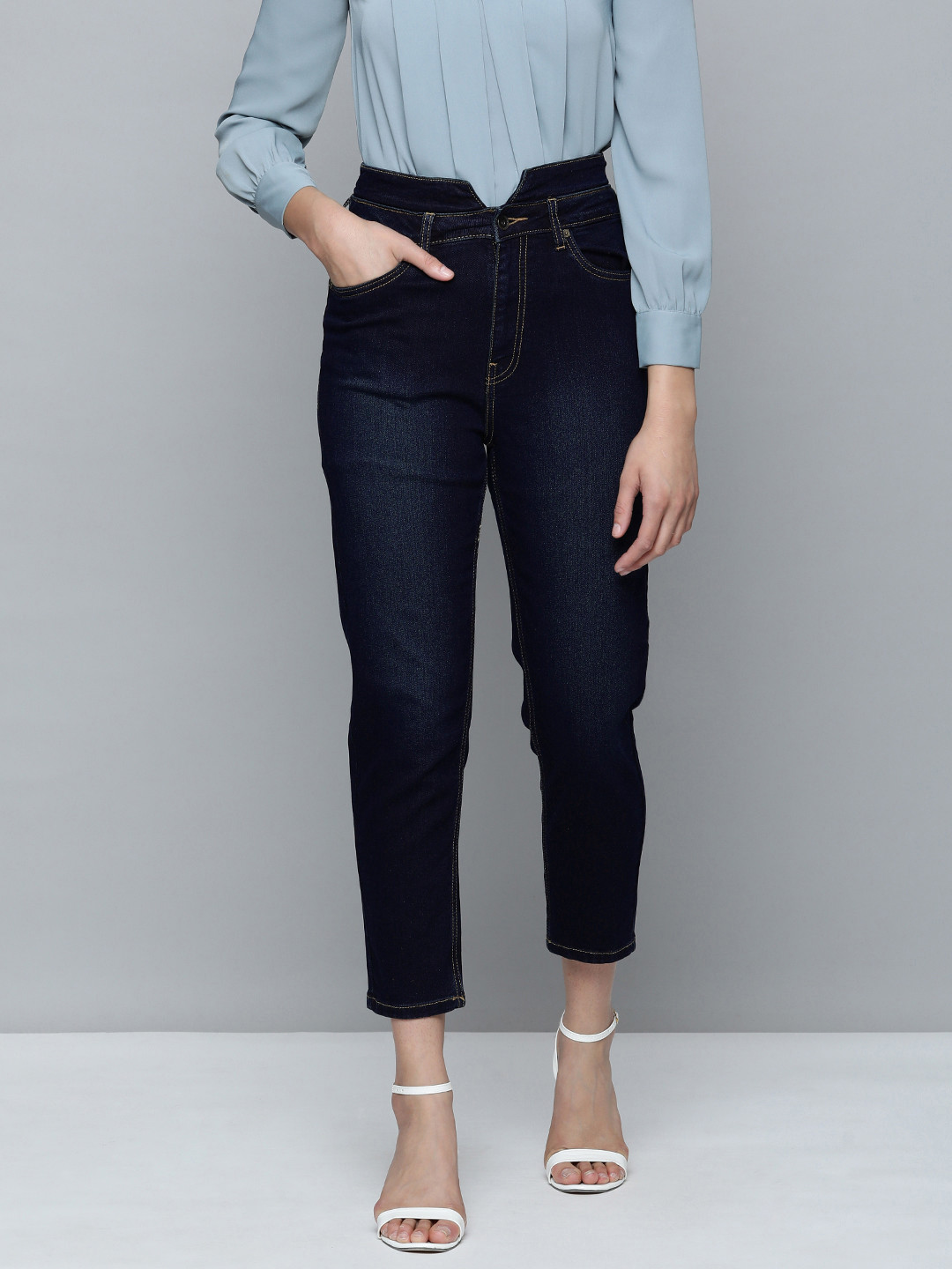 

Flying Machine Women Blue Mom Fit High-Rise Light Fade Stretchable Cropped Jeans