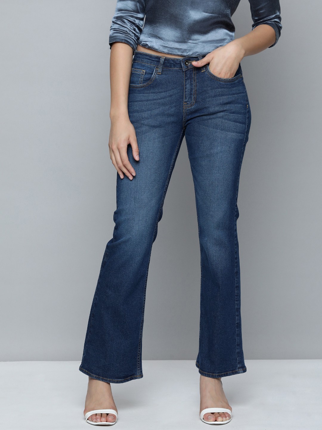 

Flying Machine Women Blue Bootcut Mid Rise Light Fade Stretchable Jeans