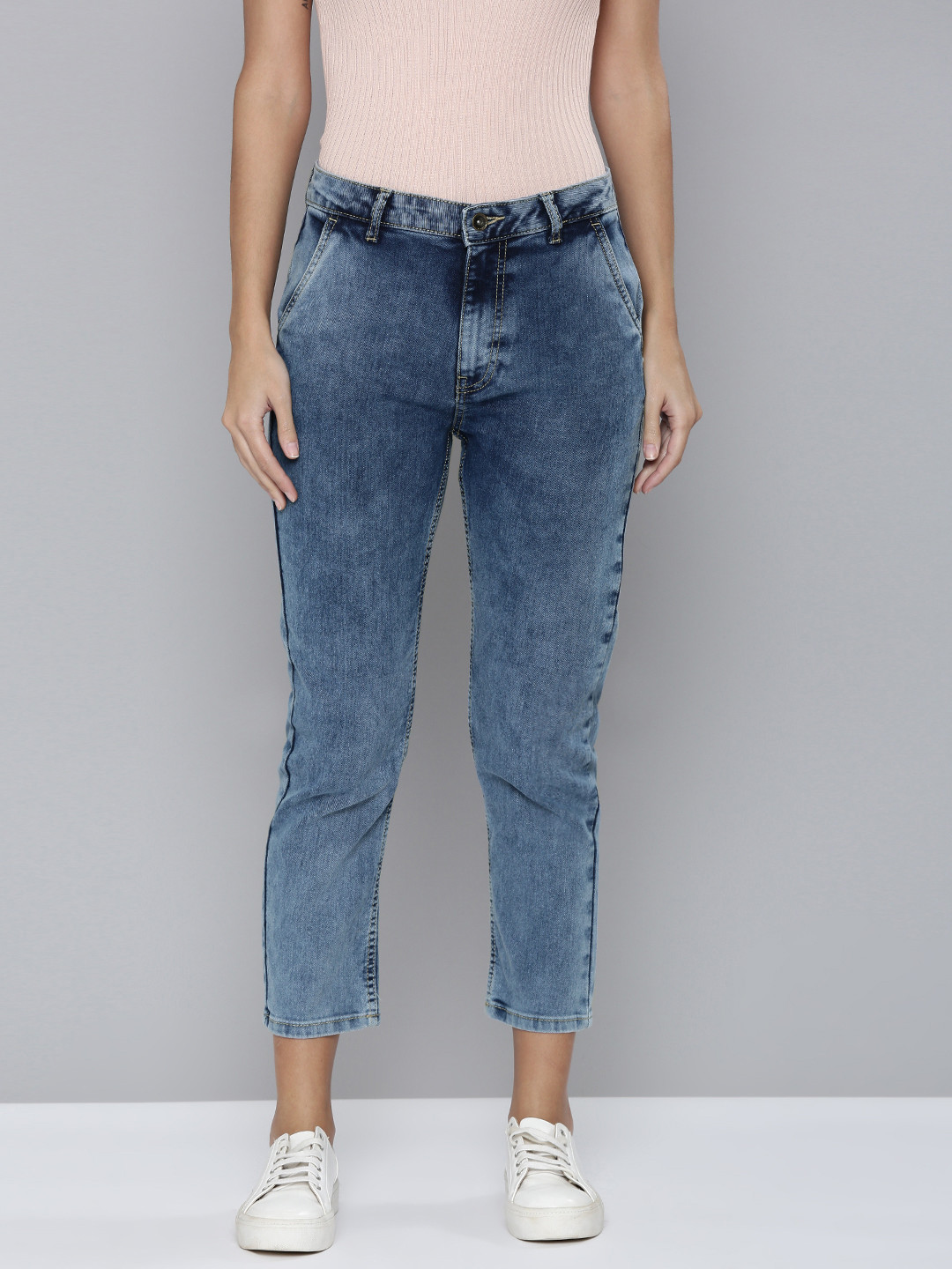 

Flying Machine Women Blue Slim Fit High-Rise Light Fade Cropped Stretchable Jeans
