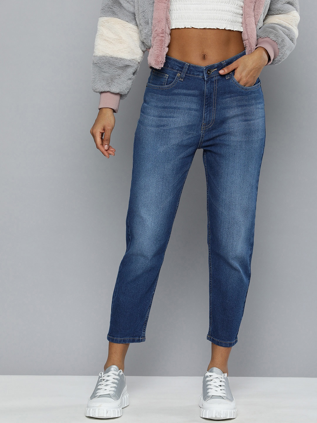 

Flying Machine Women Slim Fit High-Rise Light Fade Stretchable Jeans, Blue