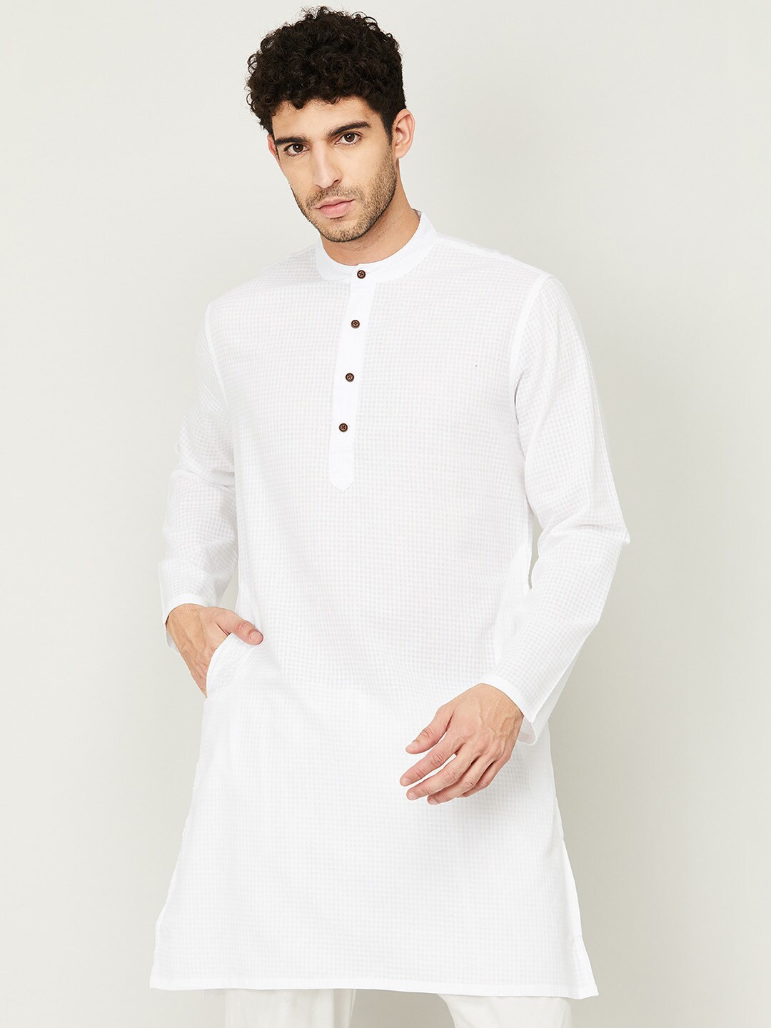 

Melange by Lifestyle Men White Chikankari Kurta