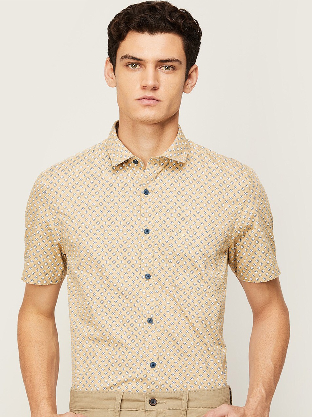 

CODE by Lifestyle Men Beige Regular Fit Printed Casual Shirt