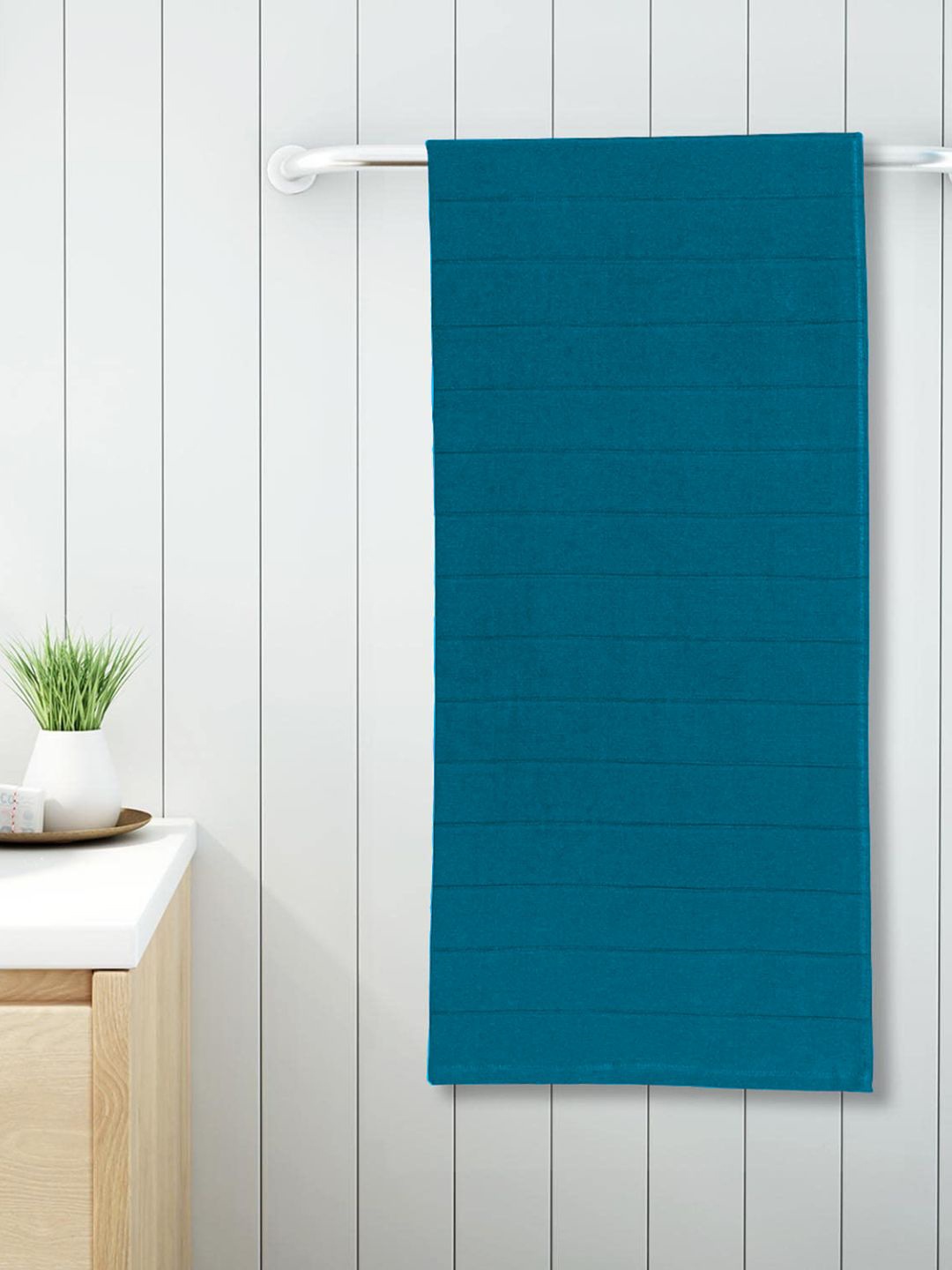 

Sleeping Owls- because your sleep matters Blue Solid 260 GSM Cotton Bath Towel