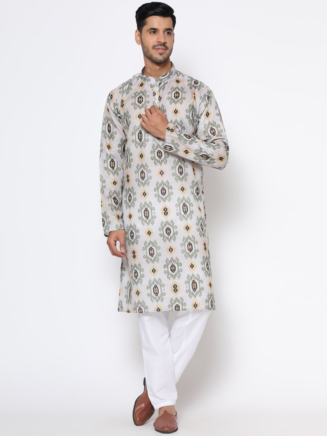 

Vastrasky Global Men White Ethnic Motifs Khadi Kurta