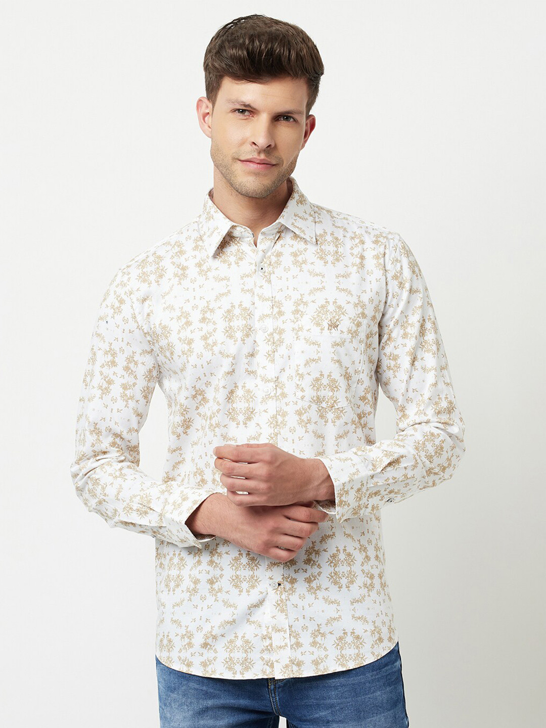 

Crimsoune Club Men White Slim Fit Floral Printed Casual Shirt