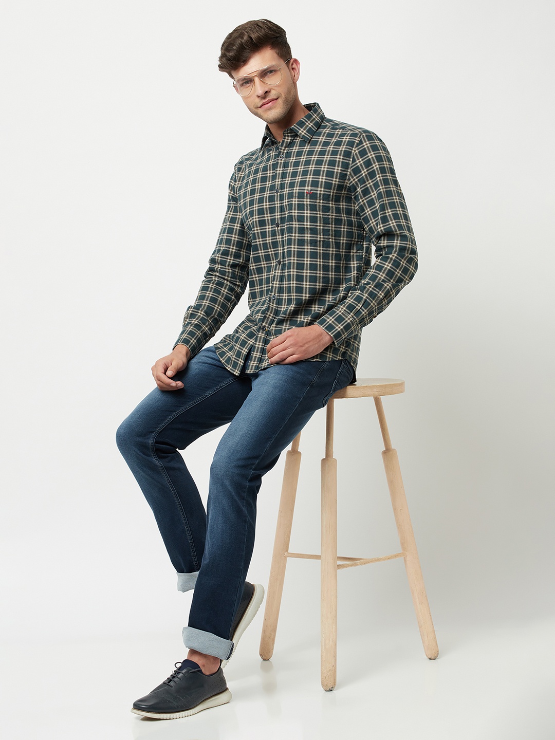 

Crimsoune Club Men Green Slim Fit Tartan Checked Casual Shirt