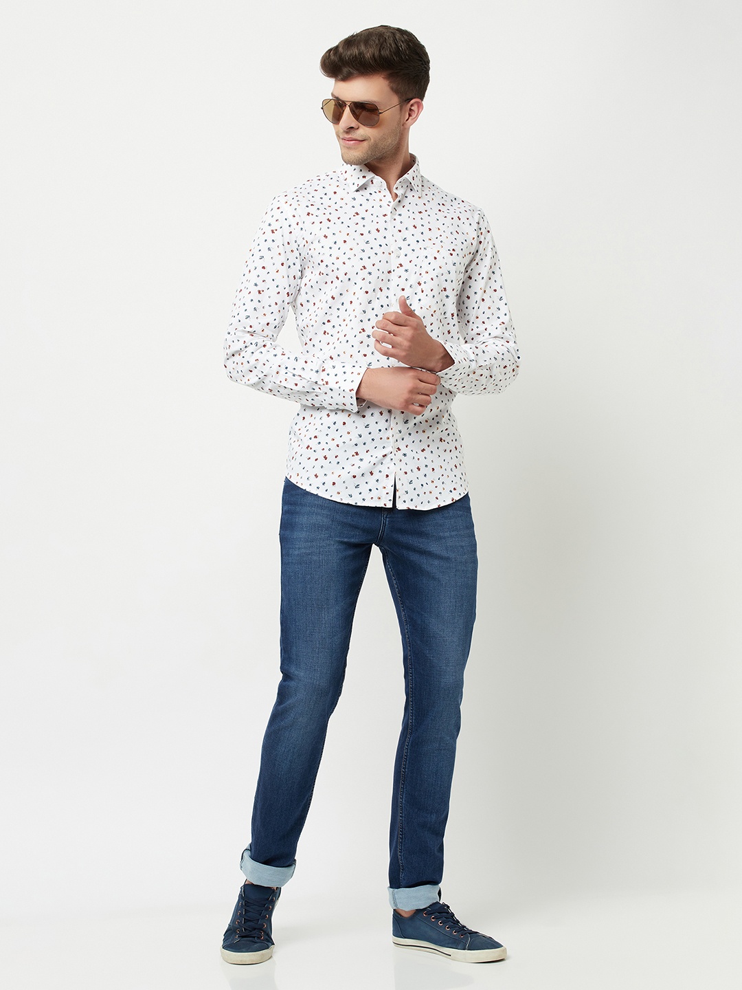 

Crimsoune Club Men White Slim Fit Floral Printed Casual Shirt