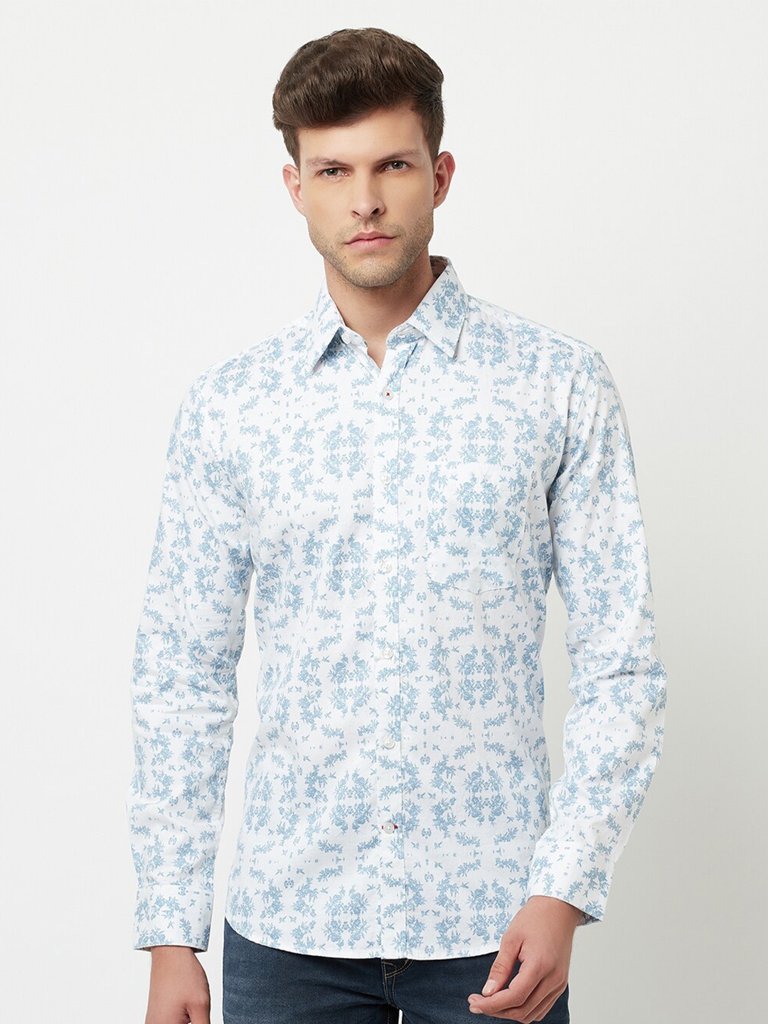

Crimsoune Club Men White Slim Fit Floral Printed Pure Cotton Casual Shirt