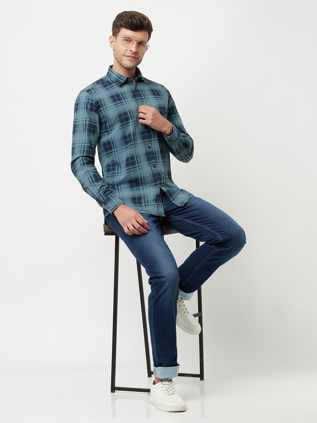 

Crimsoune Club Men Blue Slim Fit Tartan Checked Reversible Casual Shirt
