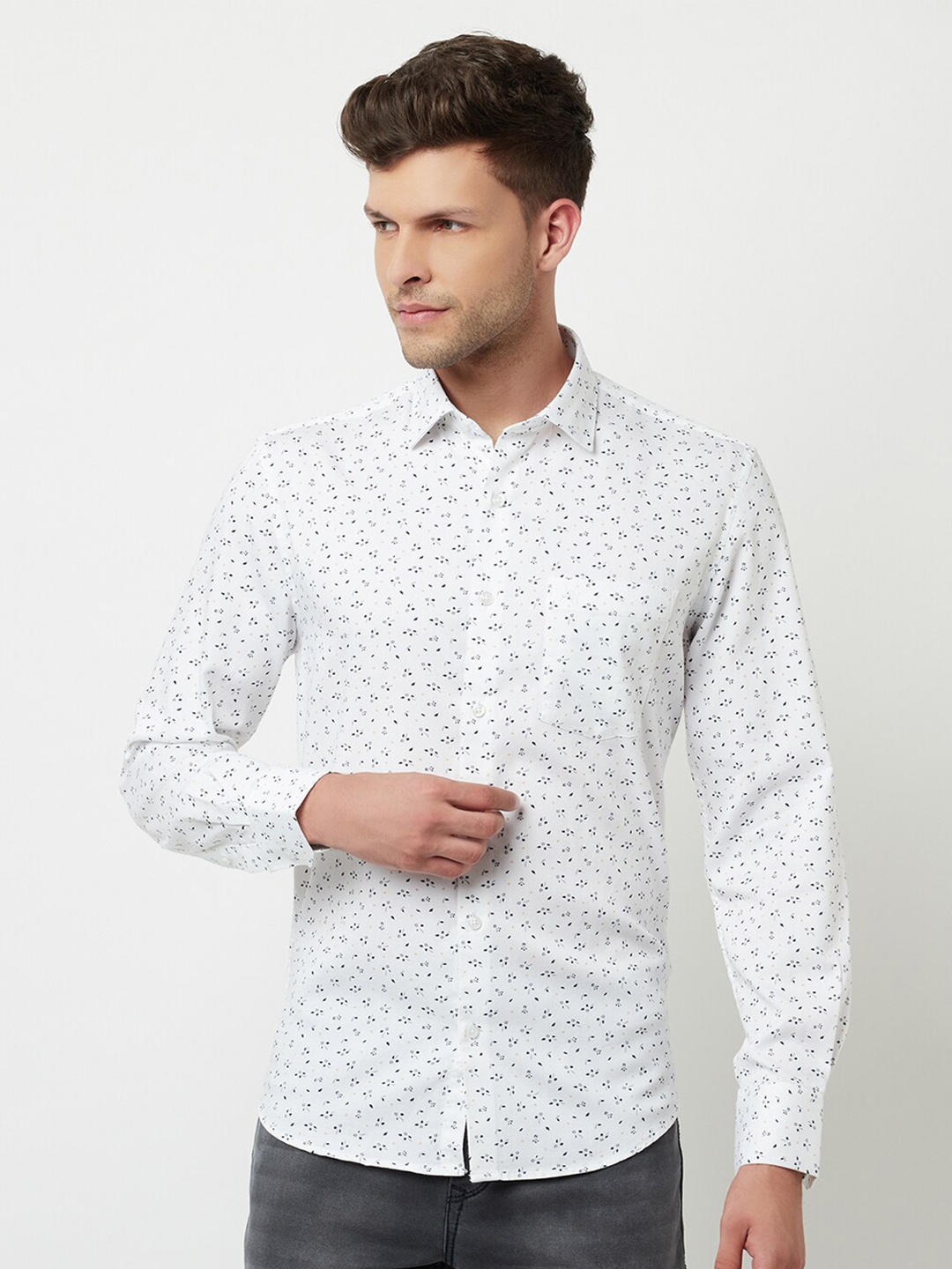 

Crimsoune Club Men White Slim Fit Printed Casual Shirt