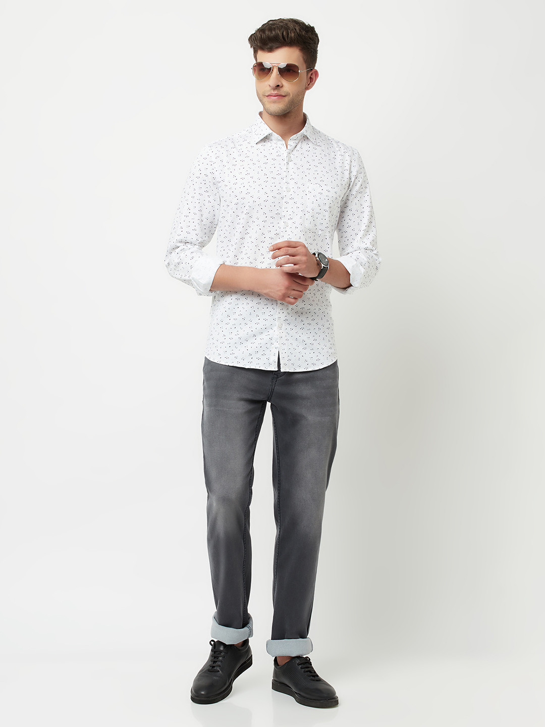 

Crimsoune Club Men White Slim Fit Floral Printed Casual Shirt