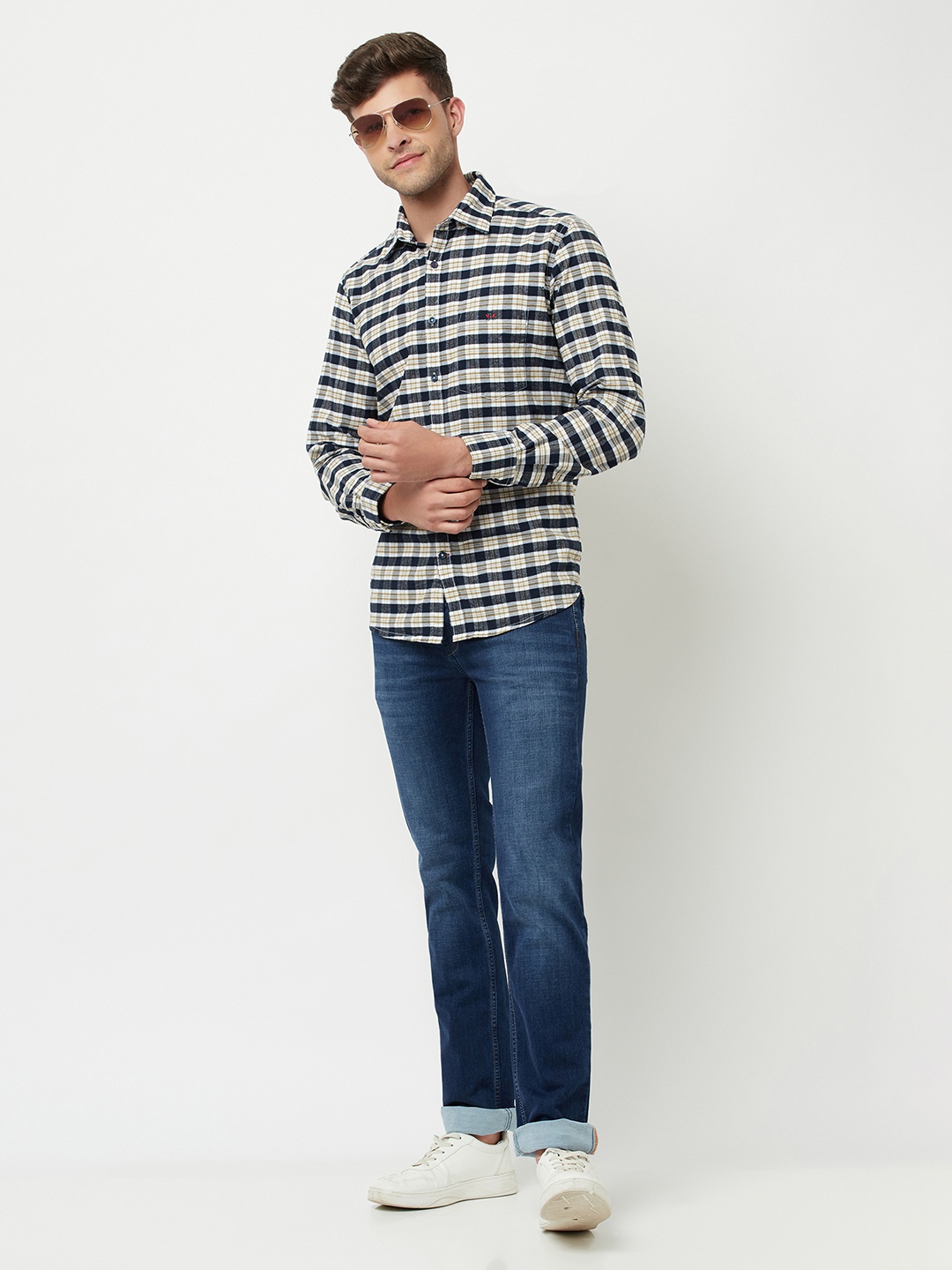 

Crimsoune Club Men Navy Blue Slim Fit Checked Casual Shirt