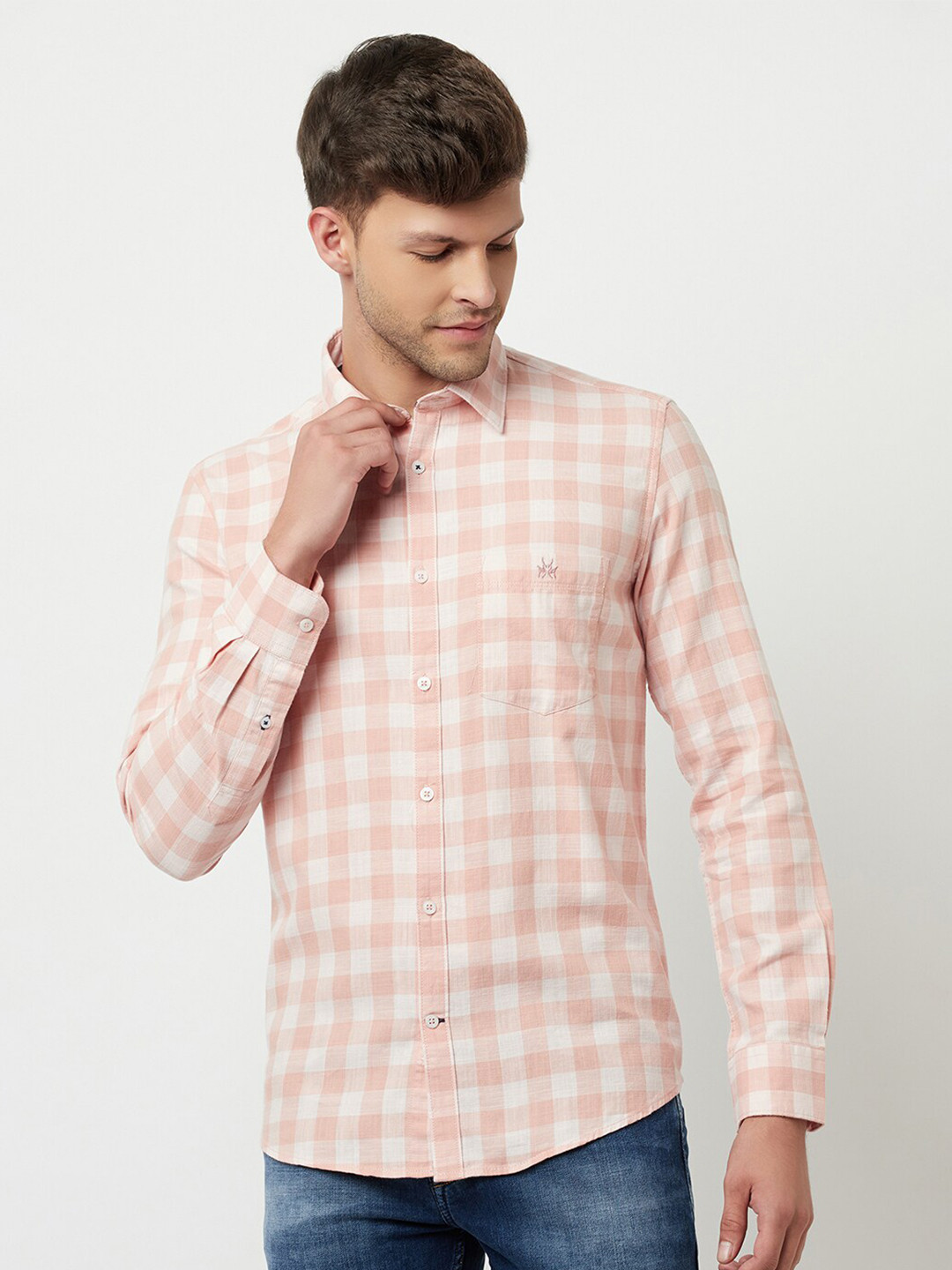 

Crimsoune Club Men Pink Slim Fit Checked Casual Shirt