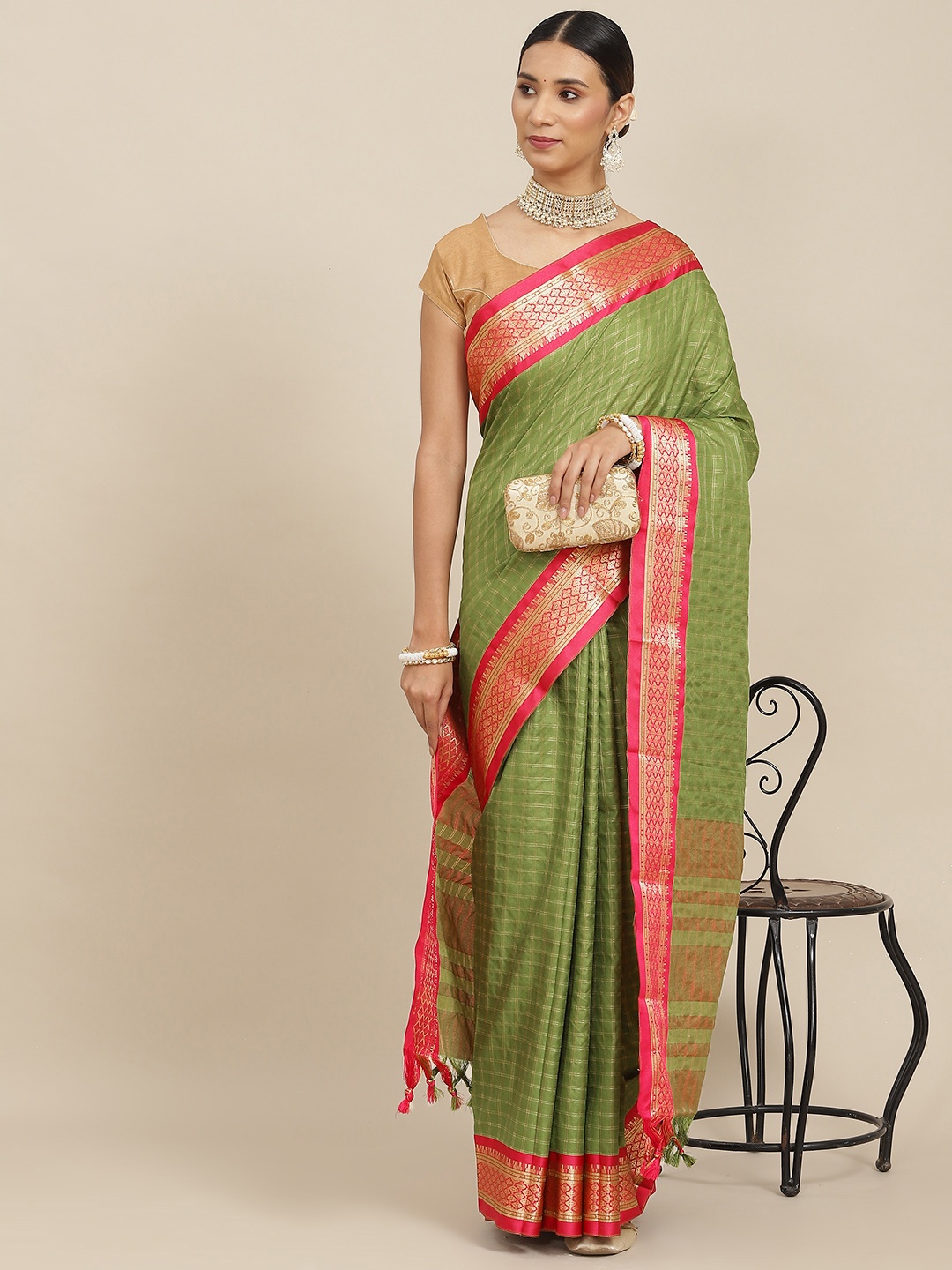 

Ishin Green & Golden Checked Zari Silk Cotton Saree